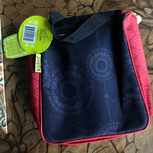 FREE w/ purchase: New Hanging Travel Toiletry Bag (Made from recycled bottles) - Picture 6 of 7